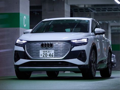 Q4 Sportback e-tron