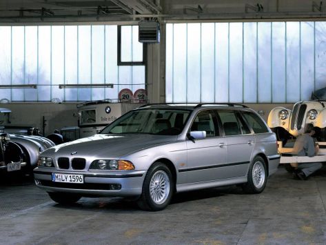 5-Series, E39, 1997–2000