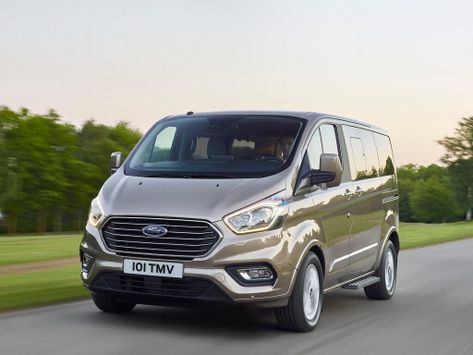 Tourneo Custom, 2017–2022