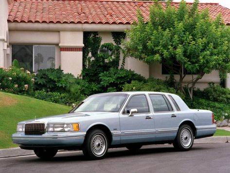 Town Car, FN36, 1992–1994