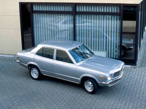 818, 1974–1977