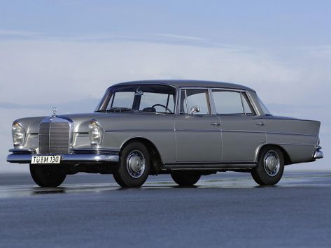 W111, 1959–1968